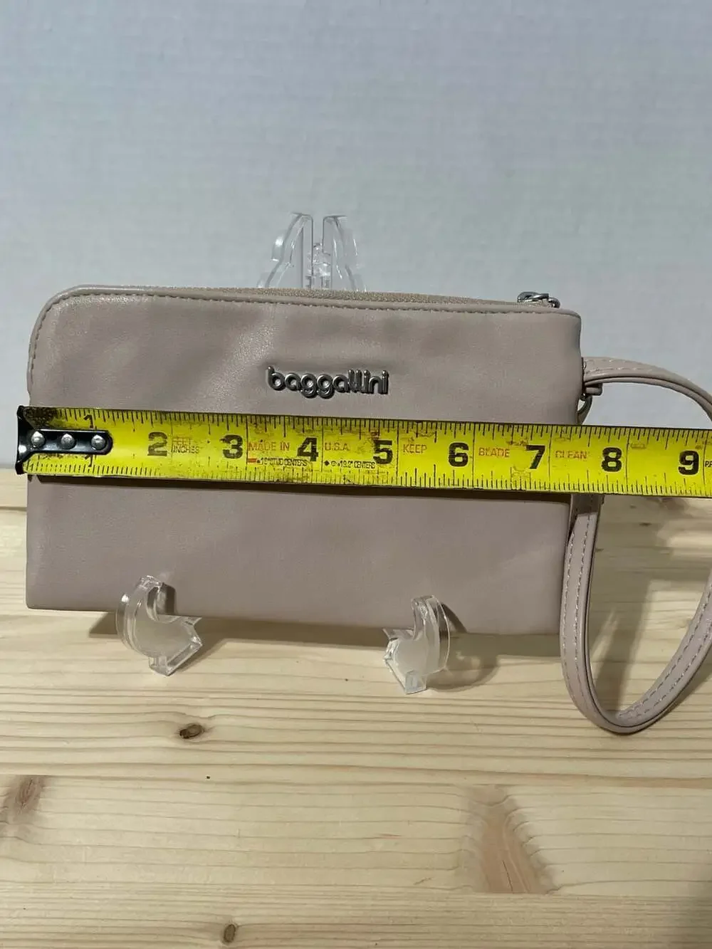 Baggallini Beige Faux Leather Wristlet Wallet with RFID Protection
